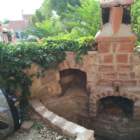Tarihi Kucuk Tas Konak 2 Ayvalı